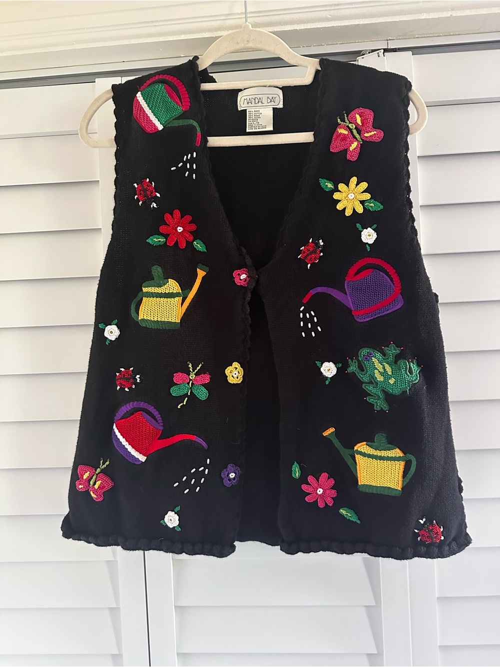 VTG Black Embroidered Garden Vest with Colorful Watering Cans & Flowers